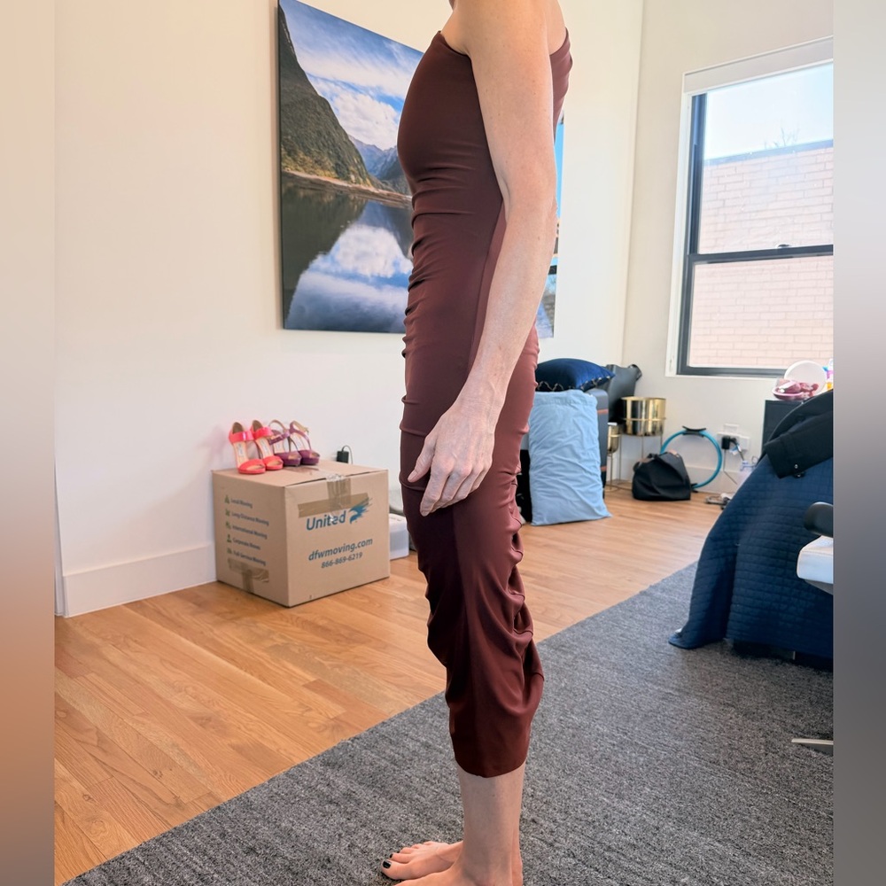Chic One-Shoulder Ruched Midi Dress - Rust - Picture 4 of 4